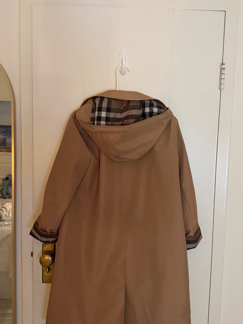 Burberry Tan Women’s Trench Coat with Signature Check Cuffs - NWT - Picture 4 of 6